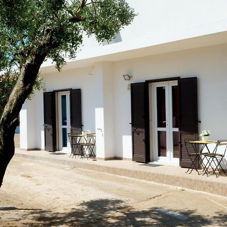 Alloggi In Villa Potenza A Pochi Minuti Da Gallipoli ガラトーネ エクステリア 写真